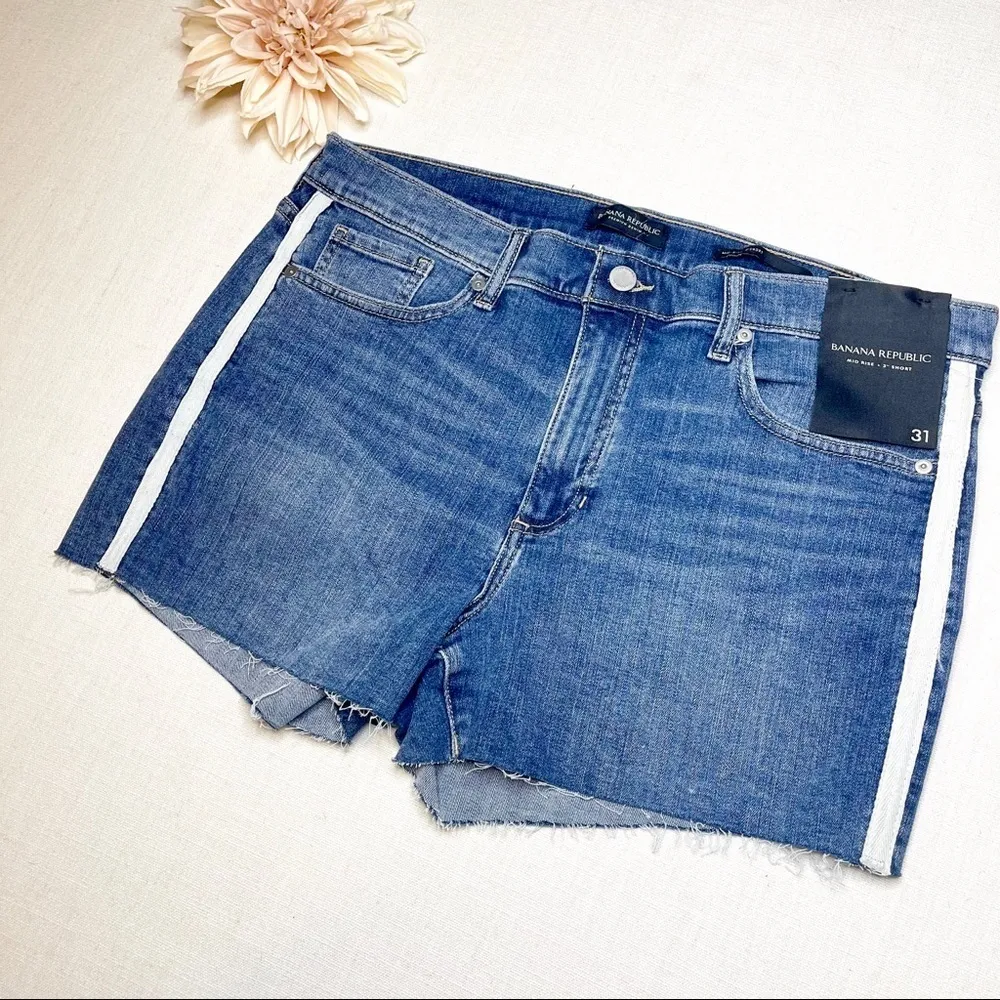 Banana Republic Raw Hem Distressed Jean Shorts Denim Stretch NWT - Image 2