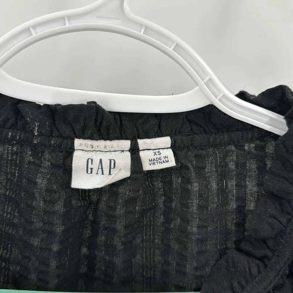 GAP tiered black textured babydoll mini dress puff sleeve summer winter chic - Image 2