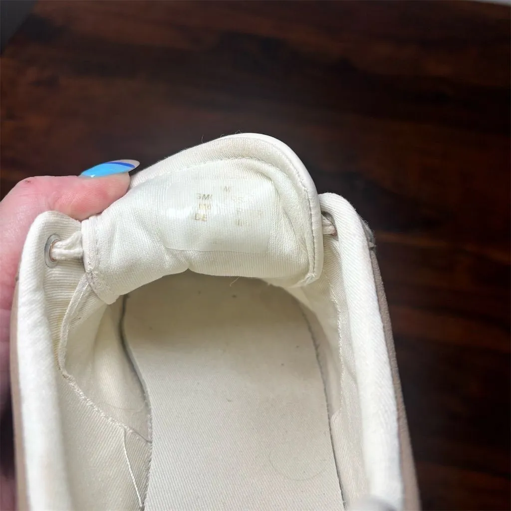 Guess‎ Women's Lace-Up Sneakers Beige Size 10 Athletic Shoes - Image 2