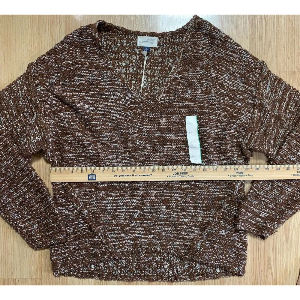 Universal Thread Pullover Sweater Womens MediumRaglan Sleeve Hi-Lo Brown  NWT - Image 4