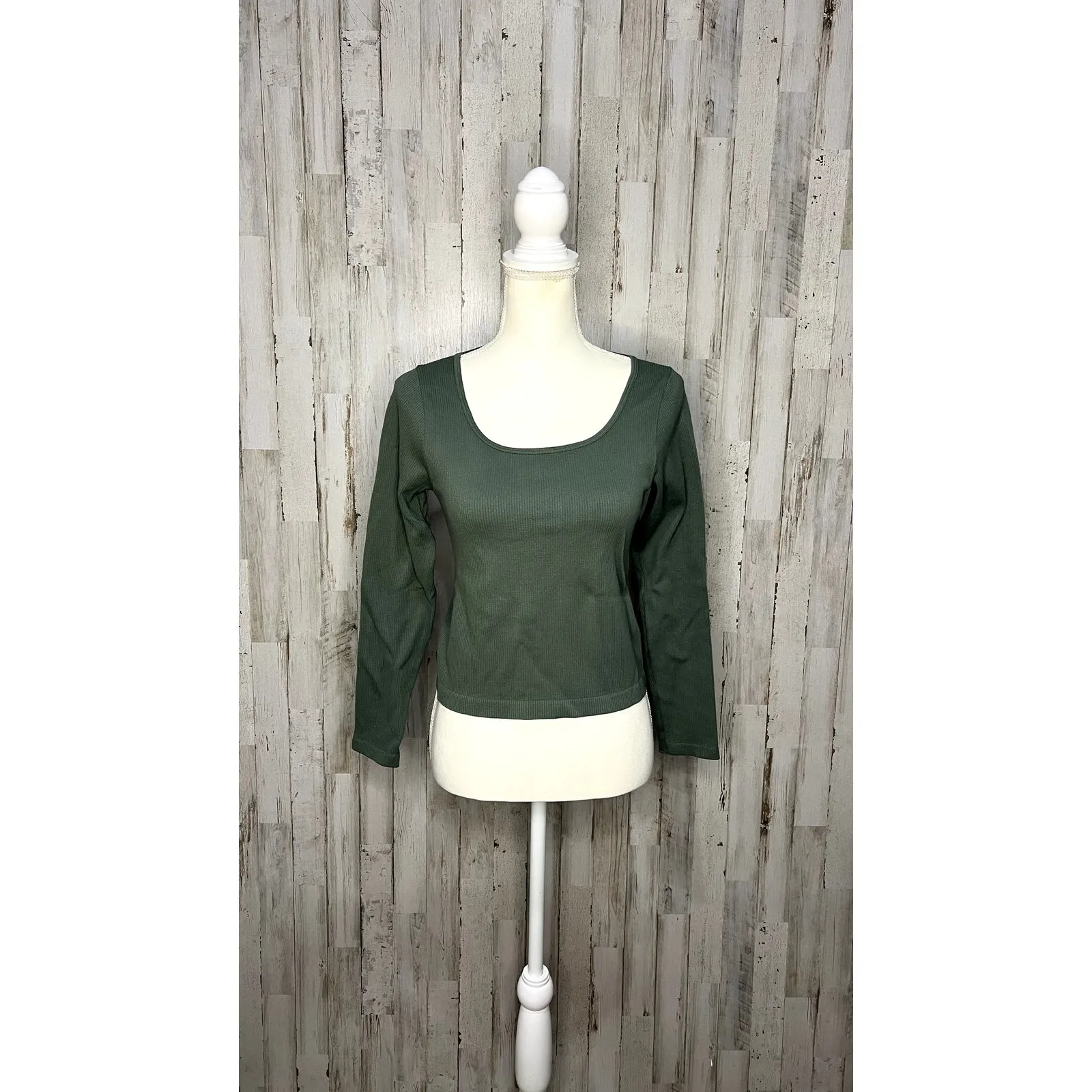 Aura Women's Green Square Neck Long Sleeve Blouse Size XL/XXL Casual‎ - Image 2