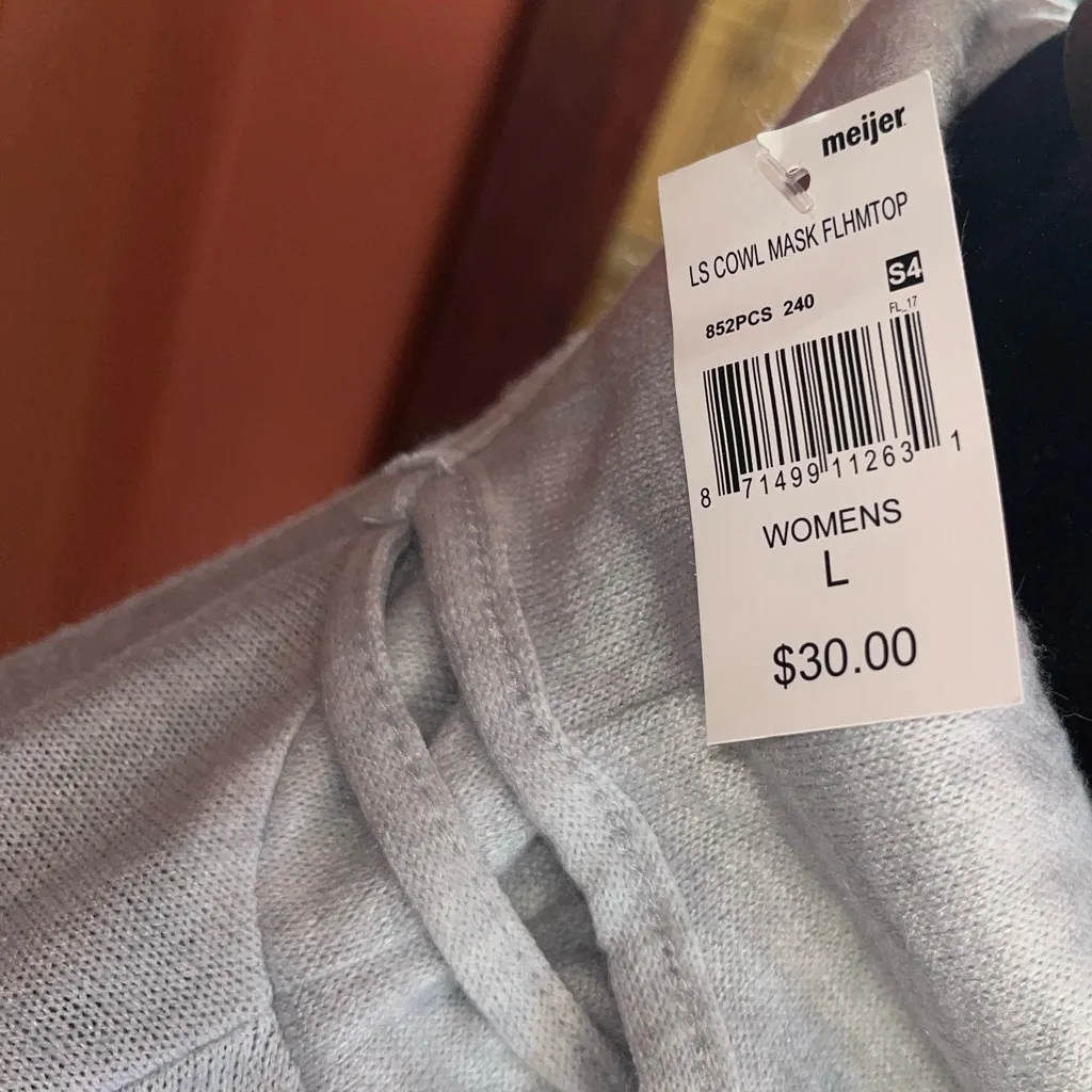 NWT-Ava James cowl neck/mask top - Image 5