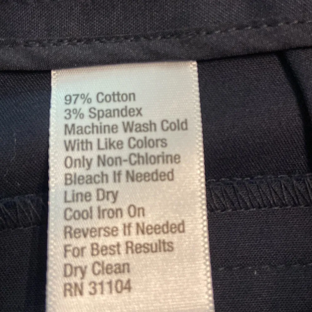 The Limited Dark Blue Pants size 8P brand new inseam 25” - Image 5