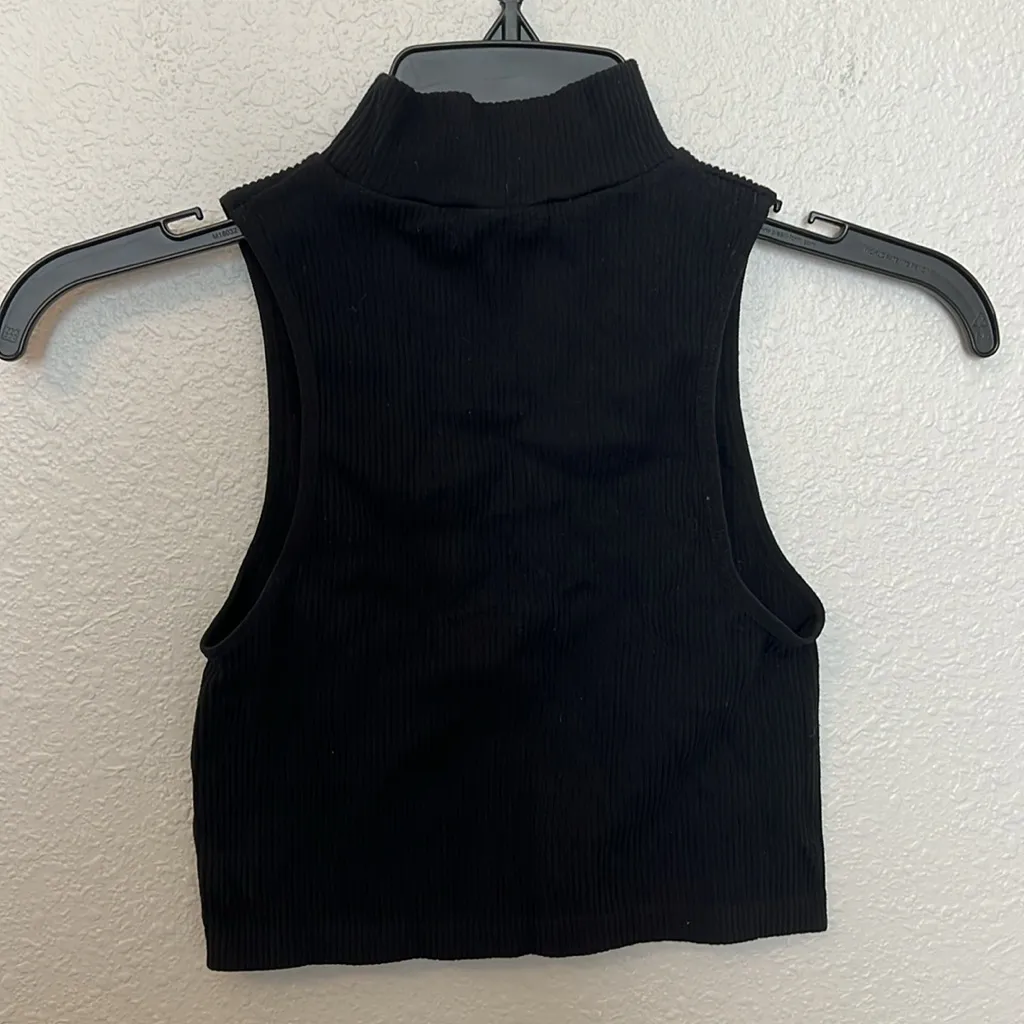 Zara Ribbed Cropped Mockneck Sweater Size XS/Small - Image 3
