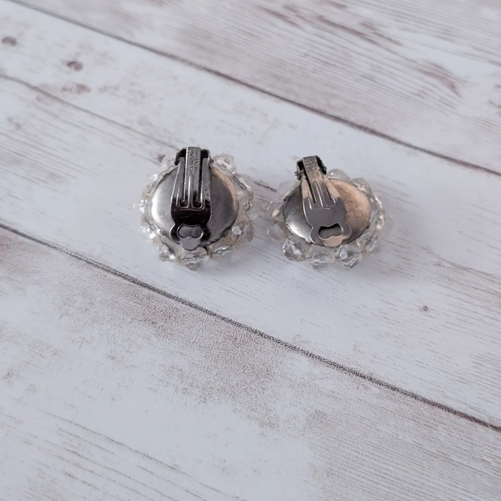 Vintage Clip On Earrings Clear & Off White - Image 4