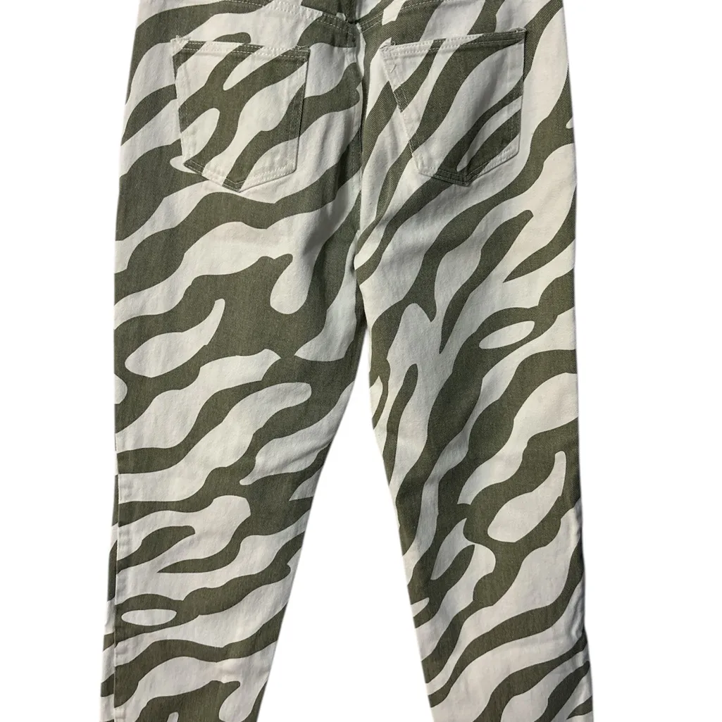 Green and White Zebra Print Pants - Image 2