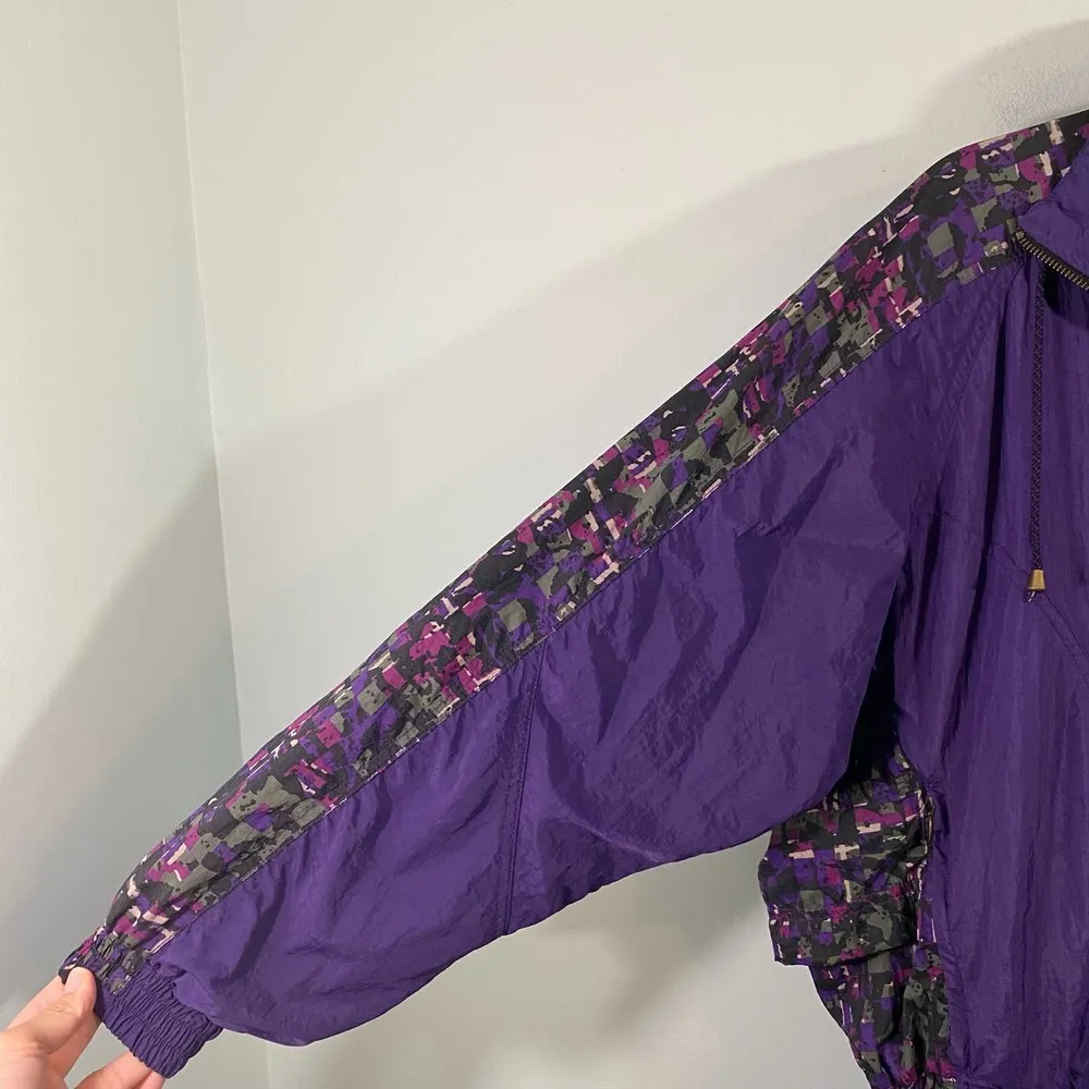 Vtg 80's Nike Women's Purple Graphics Full Zip Light Jacket Size M - Image 5