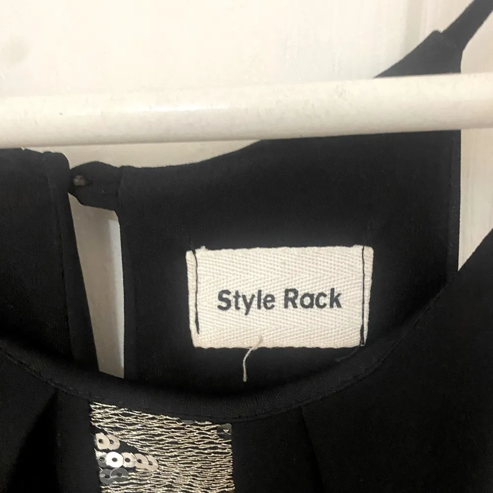 Style Rock Mini Black Dress with Silver Sequins - Image 4