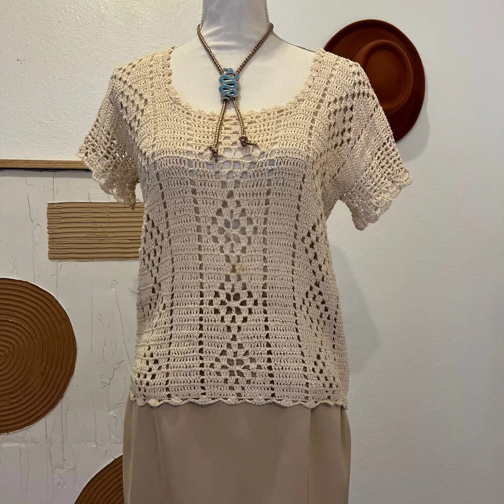 Handmade 70s Woven Cream Short Sleeve Indie Semi Sheer Crocheted Top - Image 9