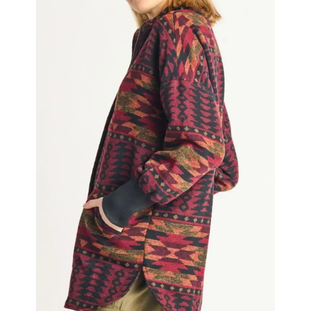 BB Dakota by Steve Madden Cabin Fever Aztec Print Geo Jacket NWT Red Size M - Image 3