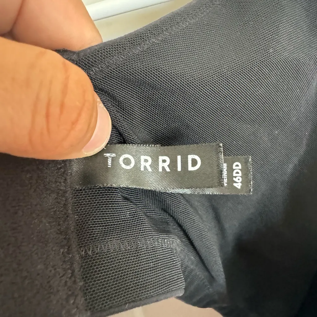 Torrid black wireless bra size 46DD - Image 3