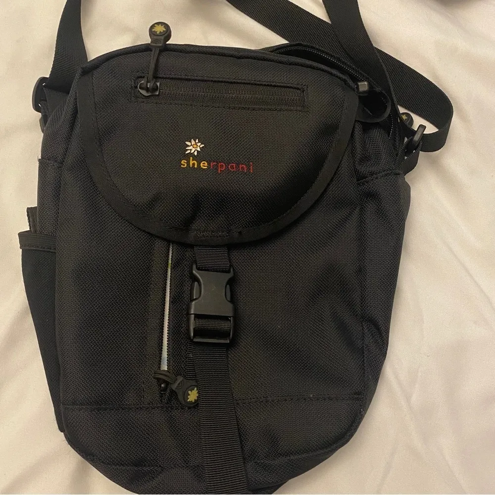 Black Sherpani Crossbody Bag - Image 2