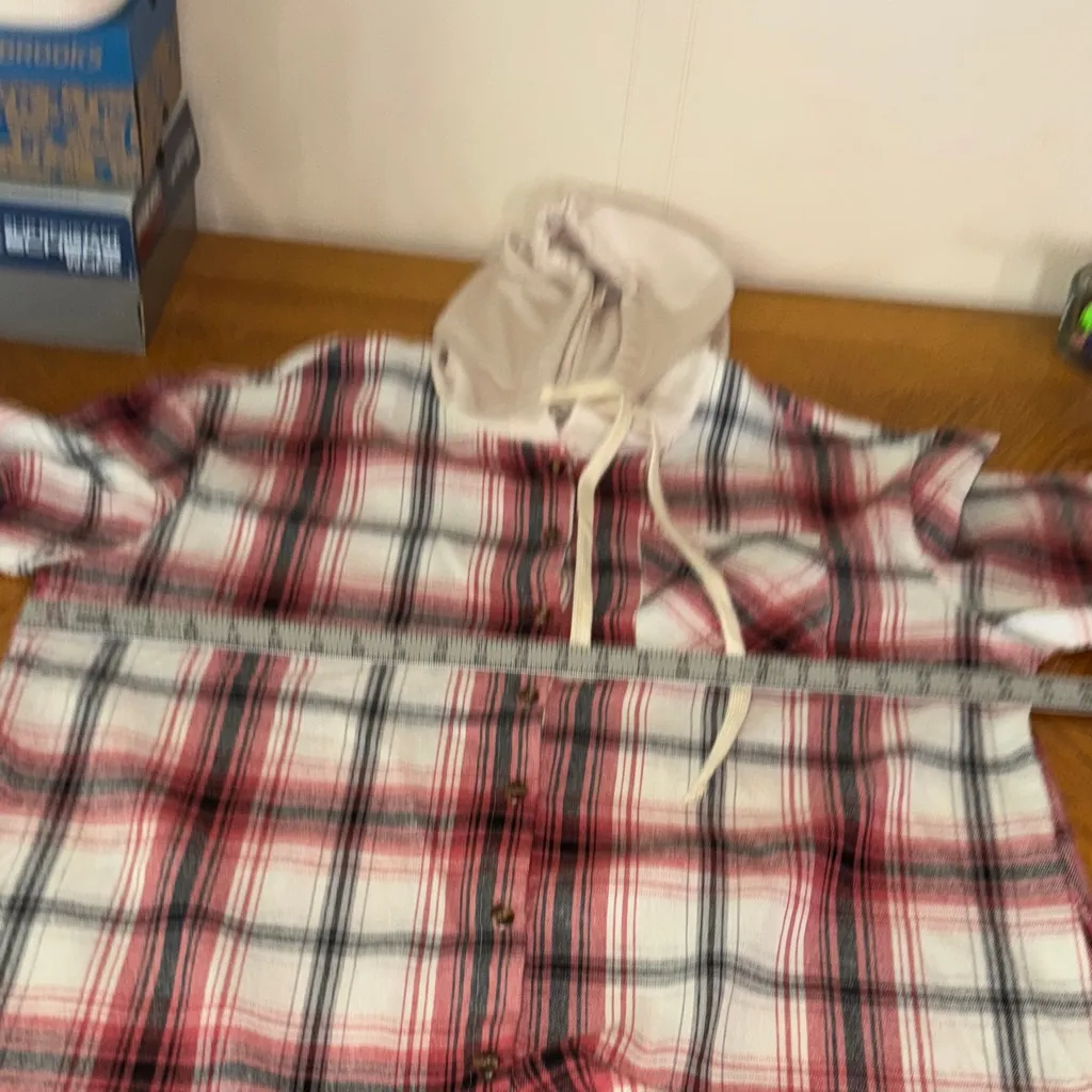 Red and White Plaid Hoodie Shirt - Image 6