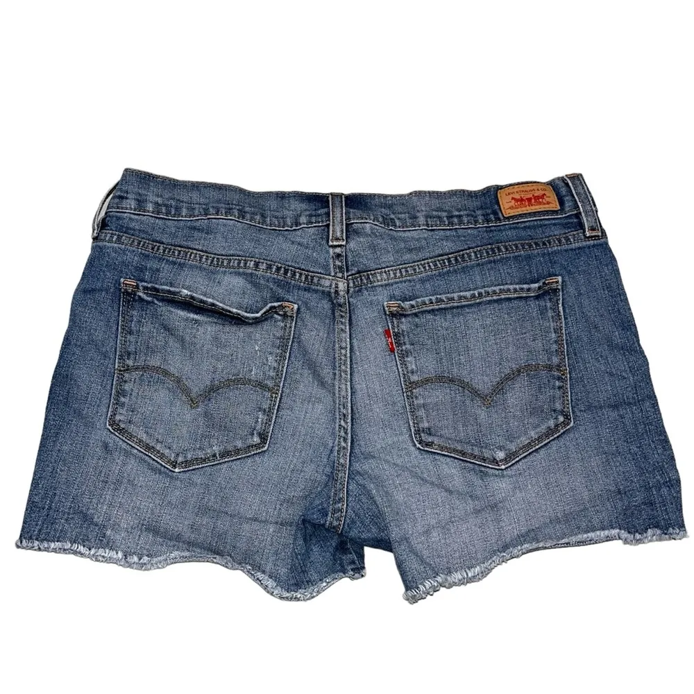 Women’s Levi’s Cut Off Jean Denim Shorts - Image 7