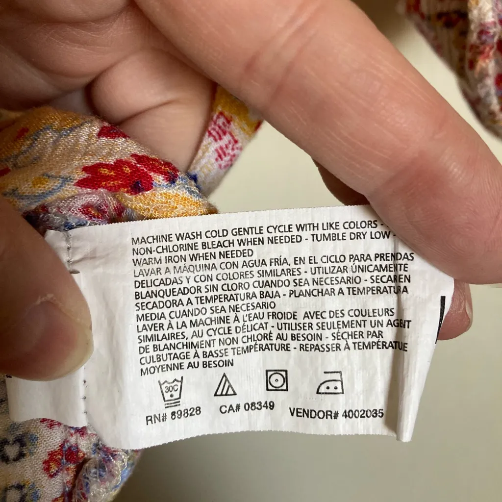 🌞Nine West Jeans Lucy India Ivory Floral Split V Neck Henley 3/4 Sleeve Blouse - Image 5