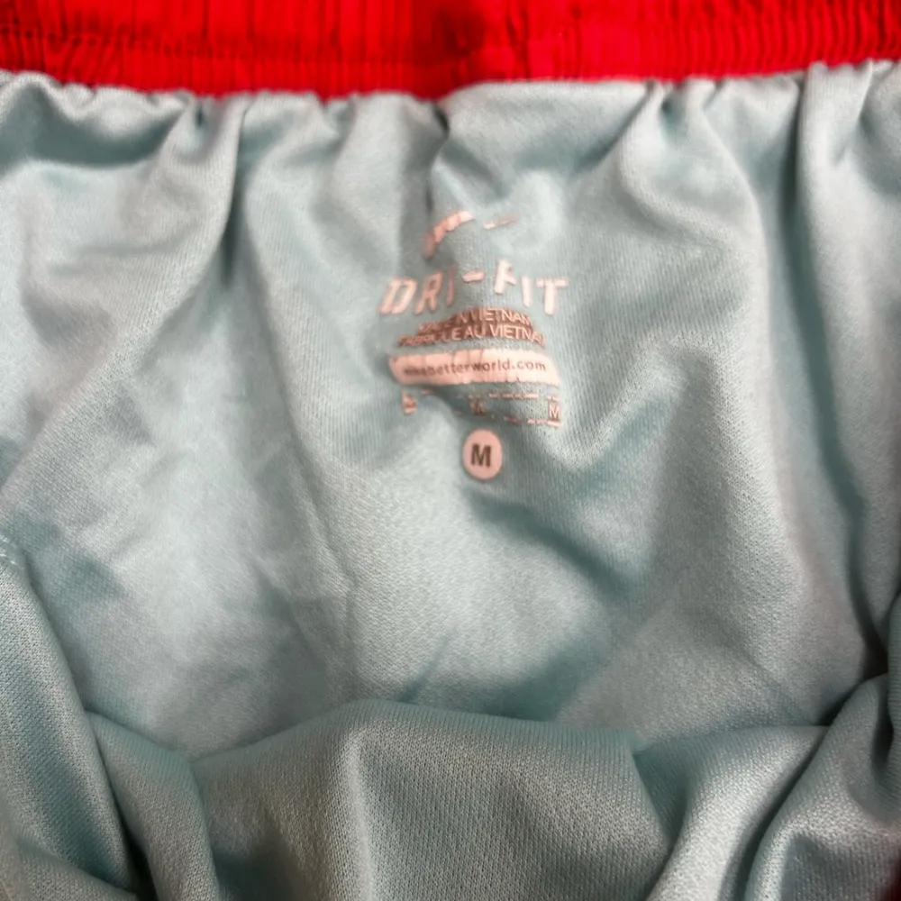 Nike tempo shorts - Image 2