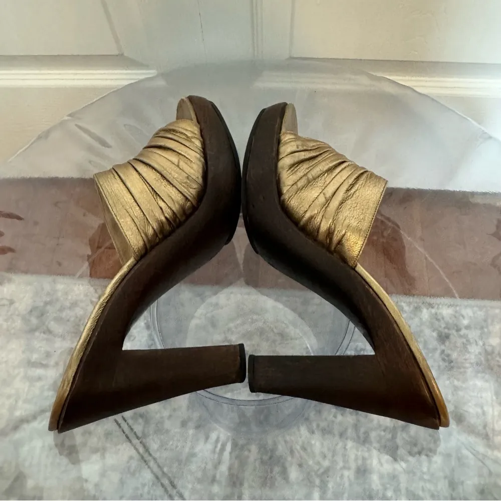 Christian Louboutin Paris Nappa Bella Pumps Shoes Sandals Heels - Beige US8 IT38 - Image 2