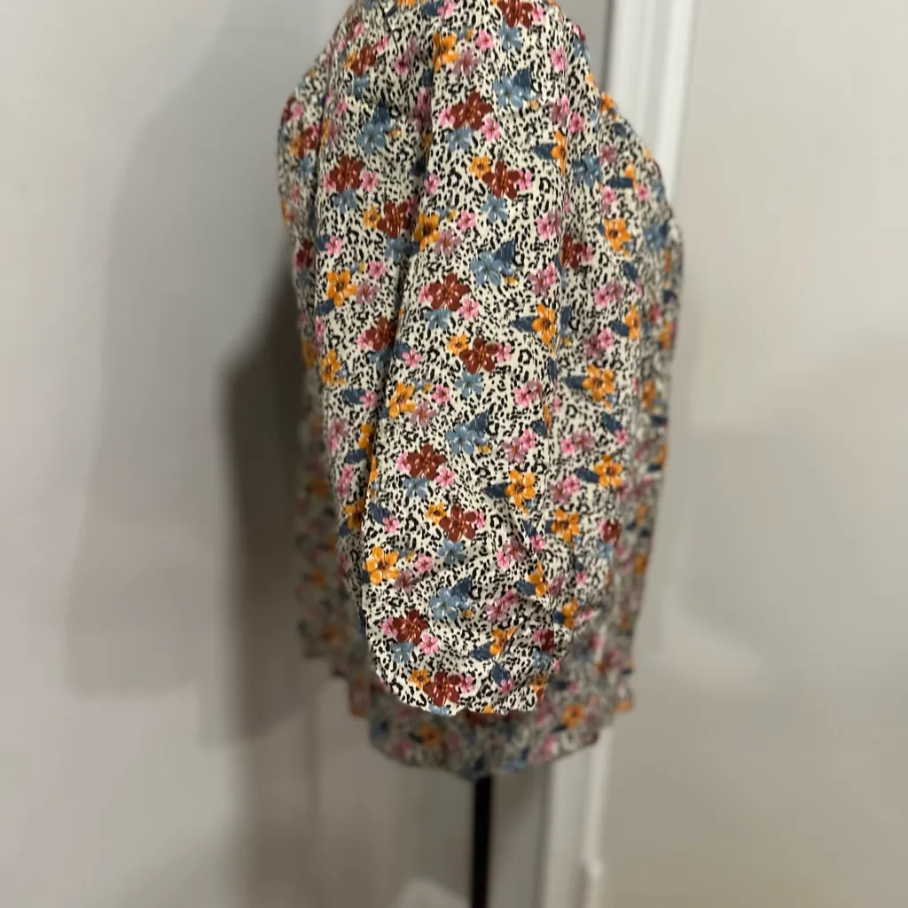 Entro Women’s Sz: M floral Lined large puff Balloon Sleeve Peasant Top. Cottage - Image 10