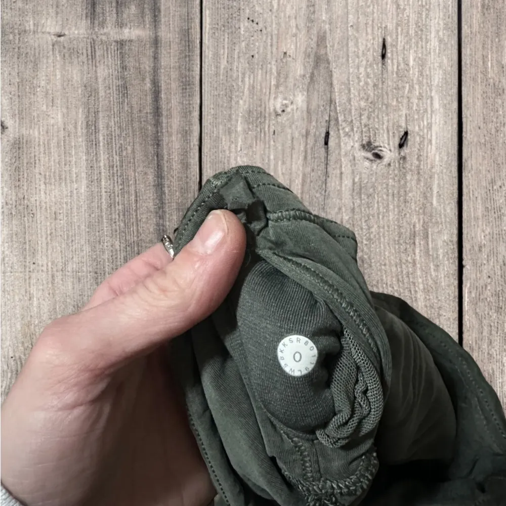 Lululemon into something good tight sage green 0 - Image 3