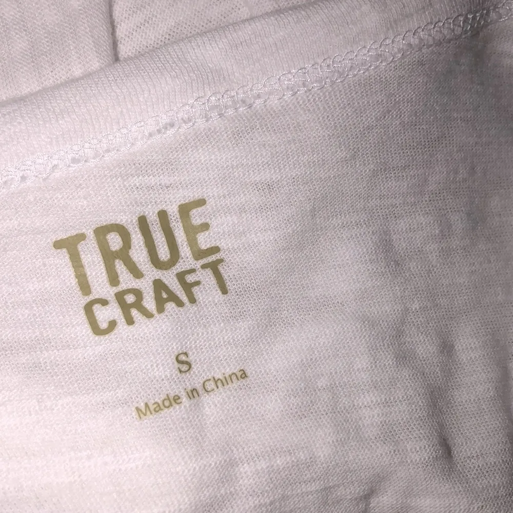 True Craft size small white knit front T-shirt - Image 4