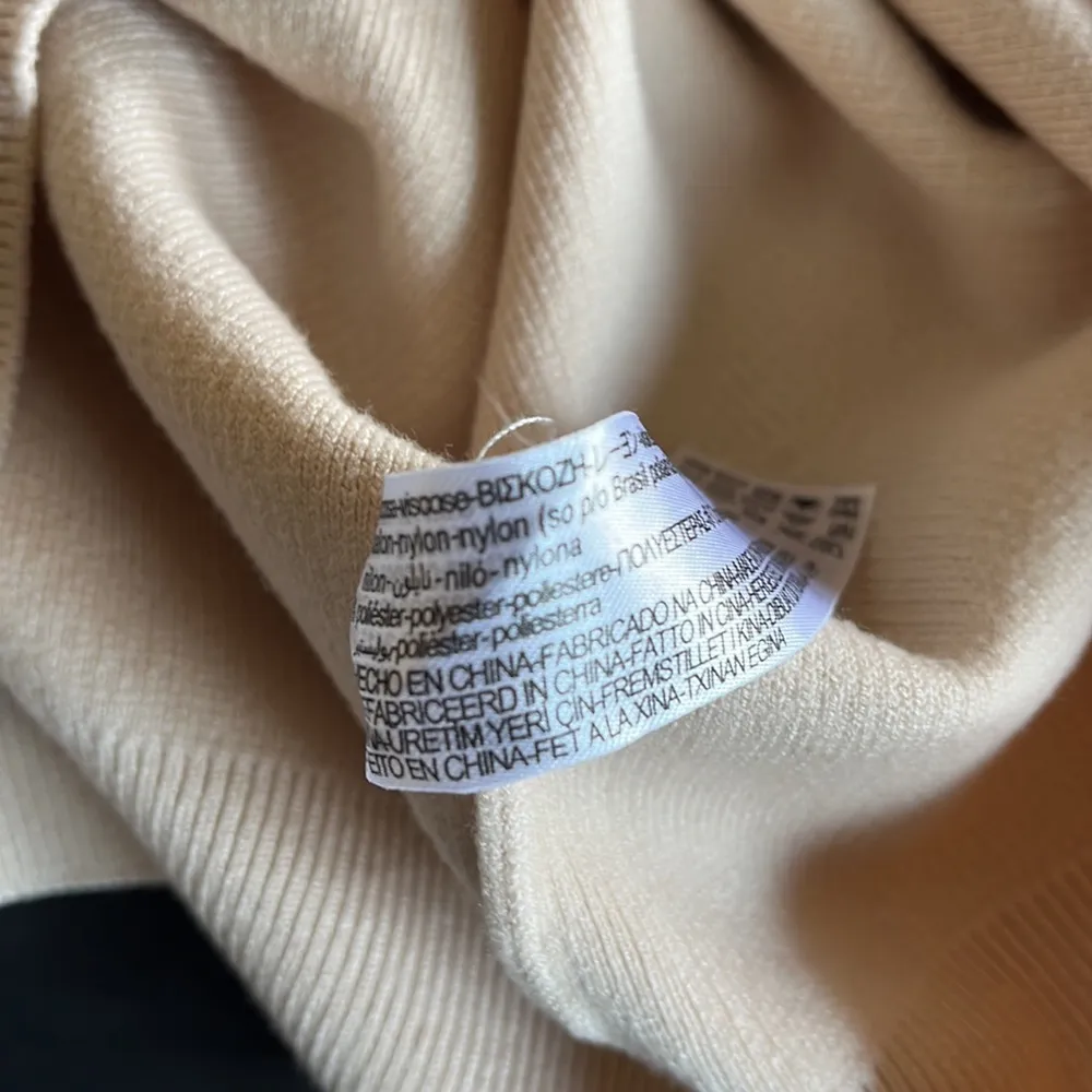 NWT ZARA OVERSIZED SUPER SOFT KNIT VEST BEIGE SMALL - Image 7