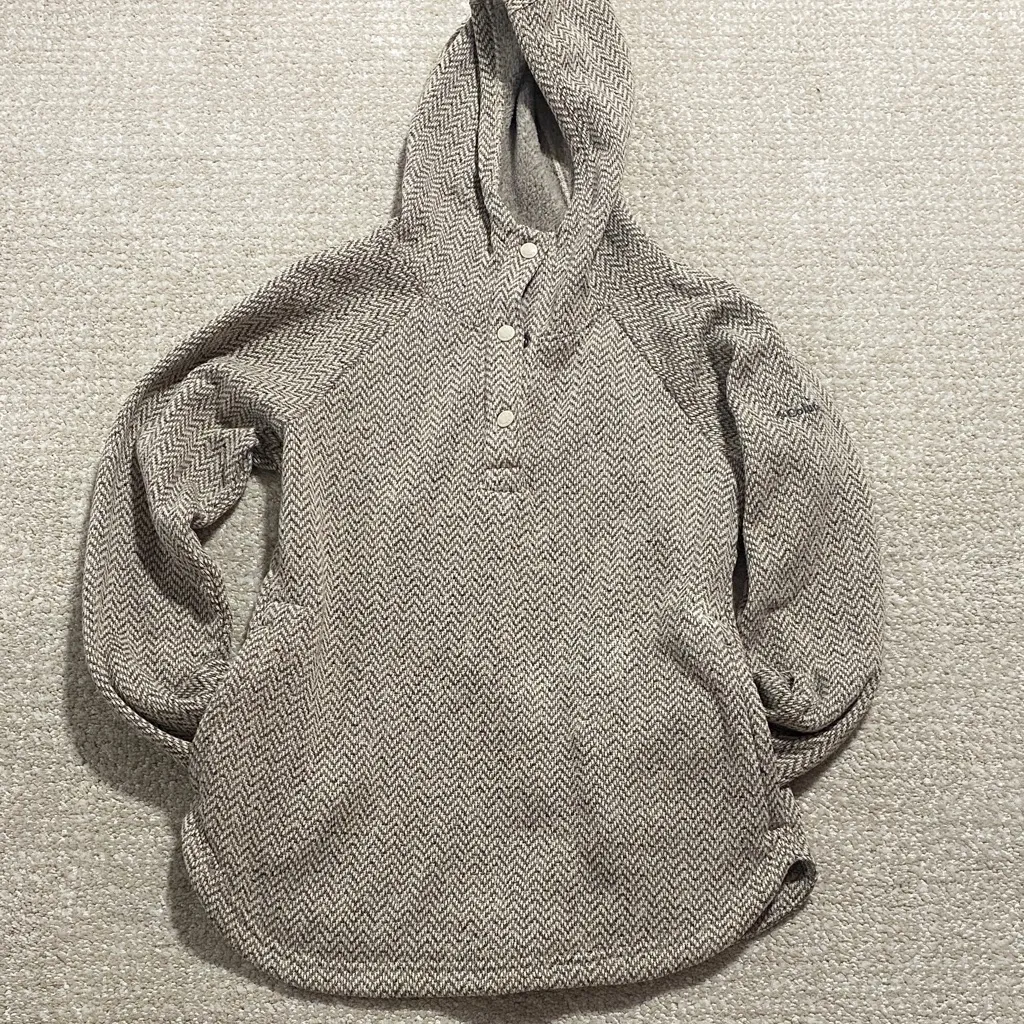 Columbia Zigzag Patterned Tan Sweater - Image 12