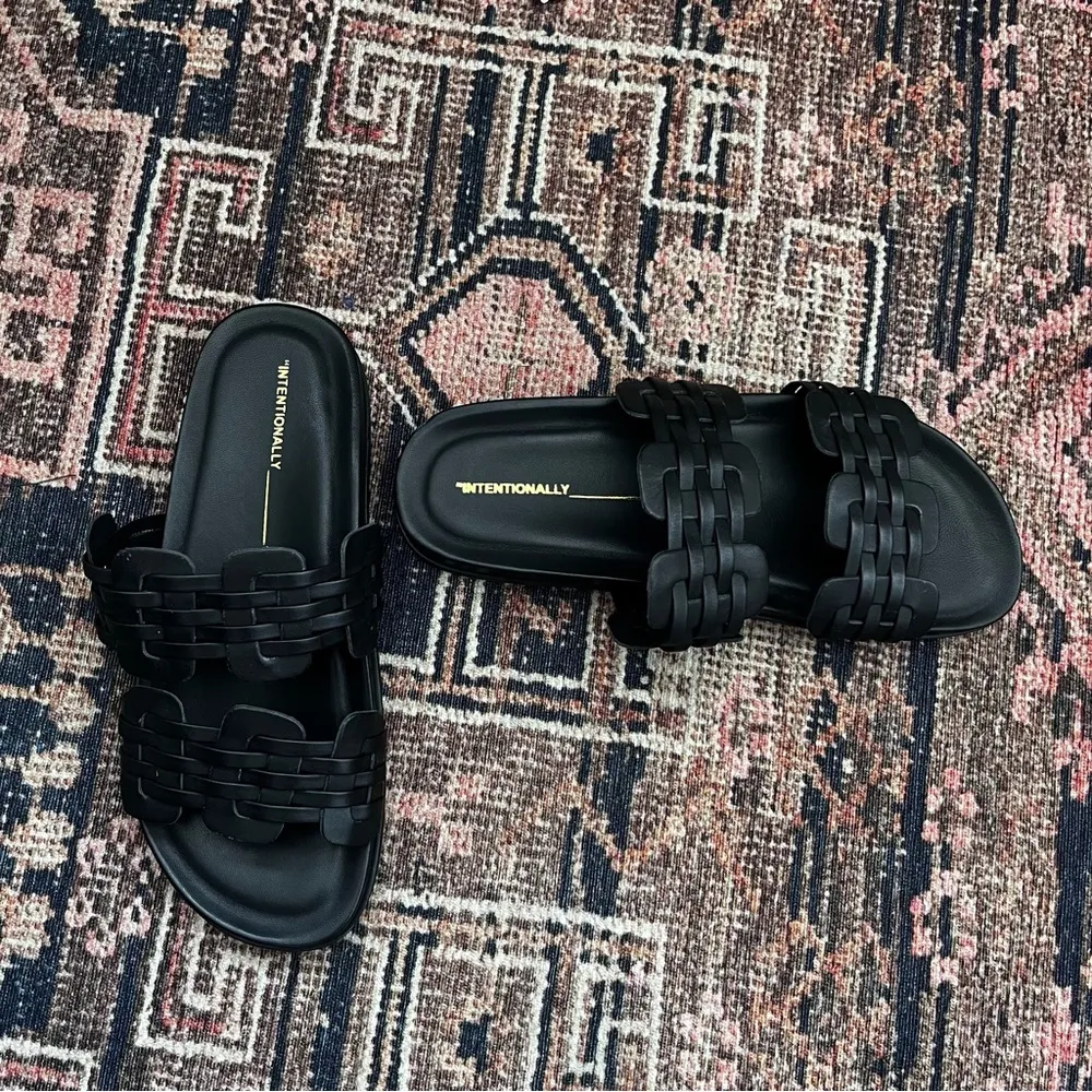 Intentionally Blank Brian Black Leather Slide Sandals 39 / US 8.5 - Image 7