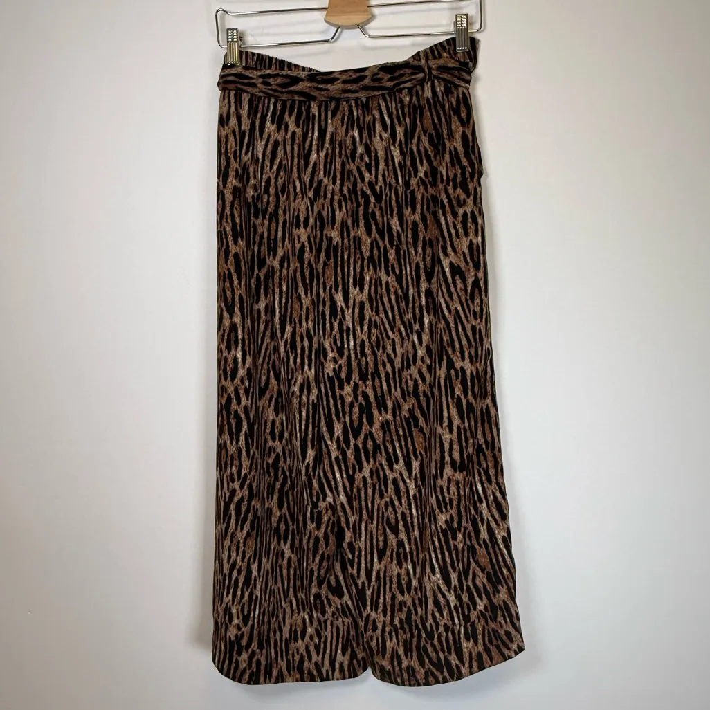 T Tahari Wide Leg Cropped Animal Print Pants Pockets Women’s Size Large - Image 6
