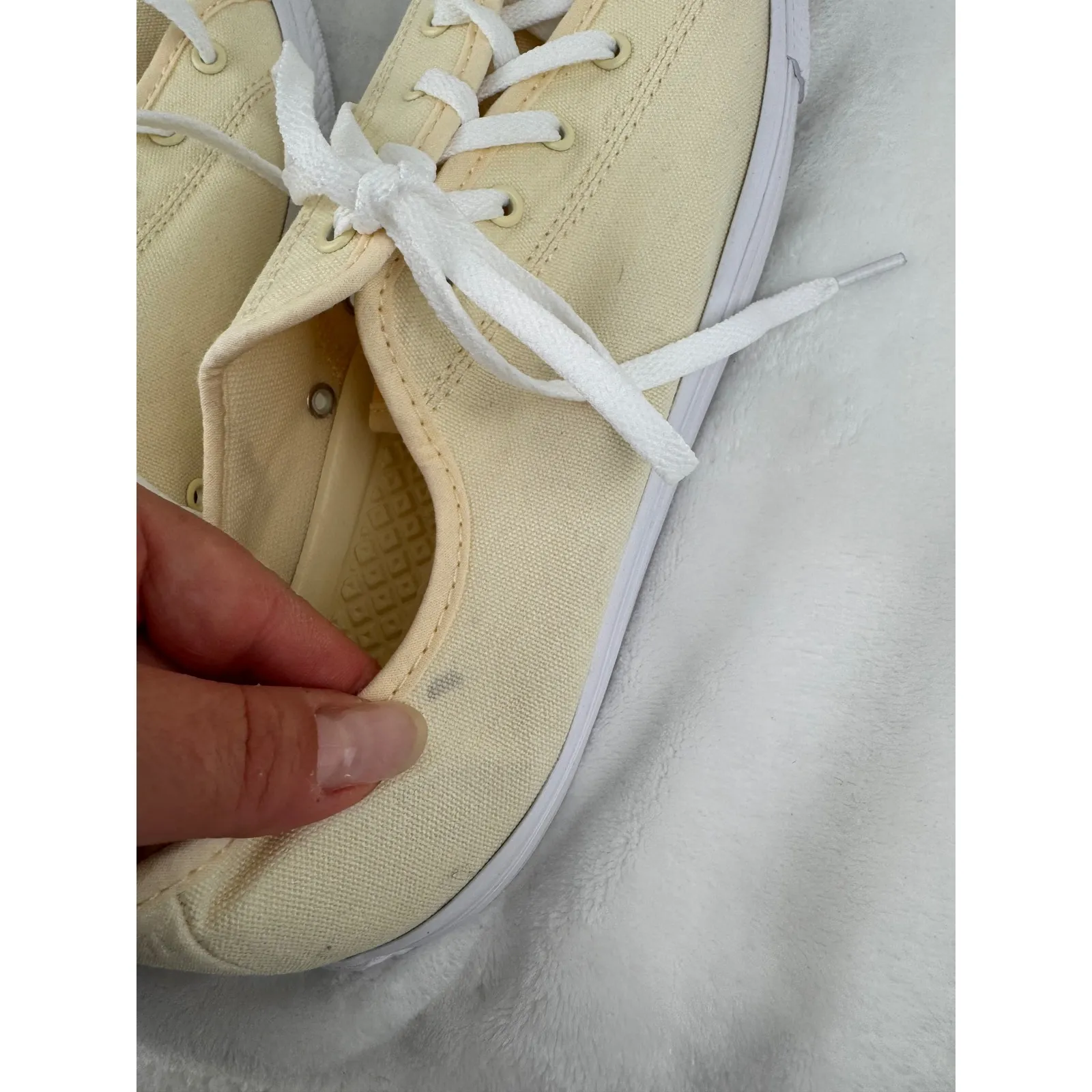 Converse Chuck Taylor‎ All Star Dainty Festival Size 9 Light Yellow Canvas - Image 5