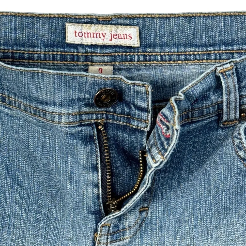 Tommy Jeans Jrs SZ 9 Flare Floral Embroidered Stretch Pocket Zip-Fly Frayed Hems - Image 3