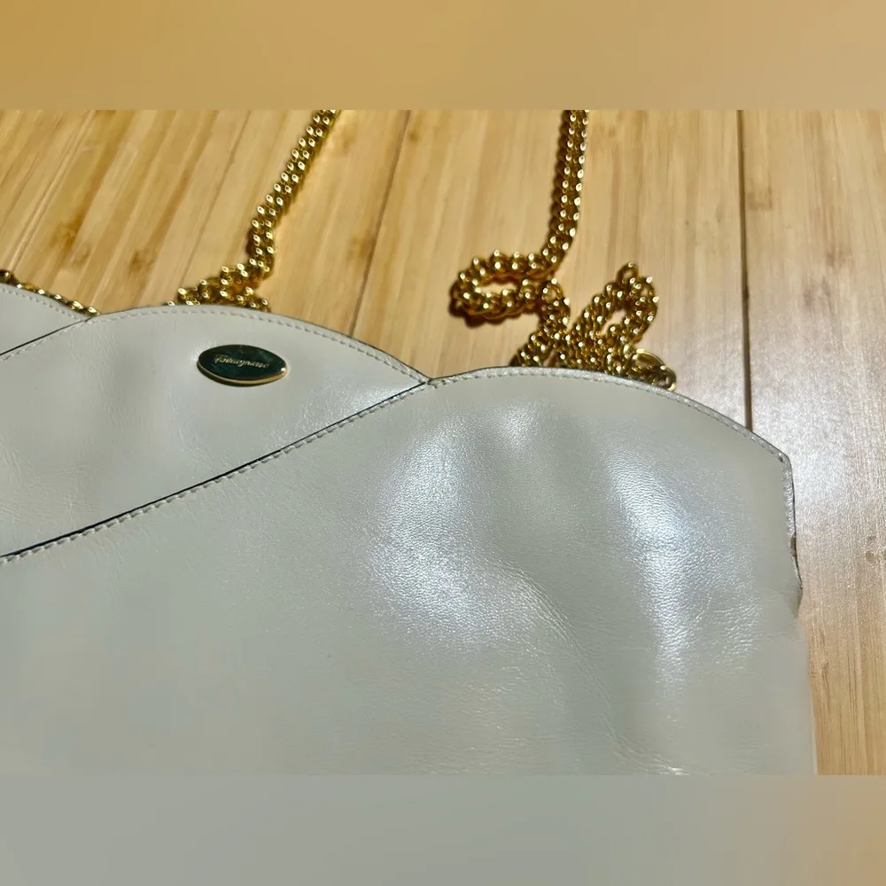 Vintage Ferragamo Bag Cream Gold Chain Party 1980s Clutch Leather - Image 15