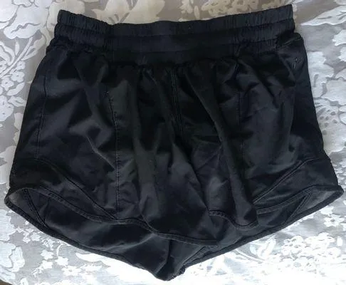Lululemon Hotty Hot 4” Shorts - Image 2