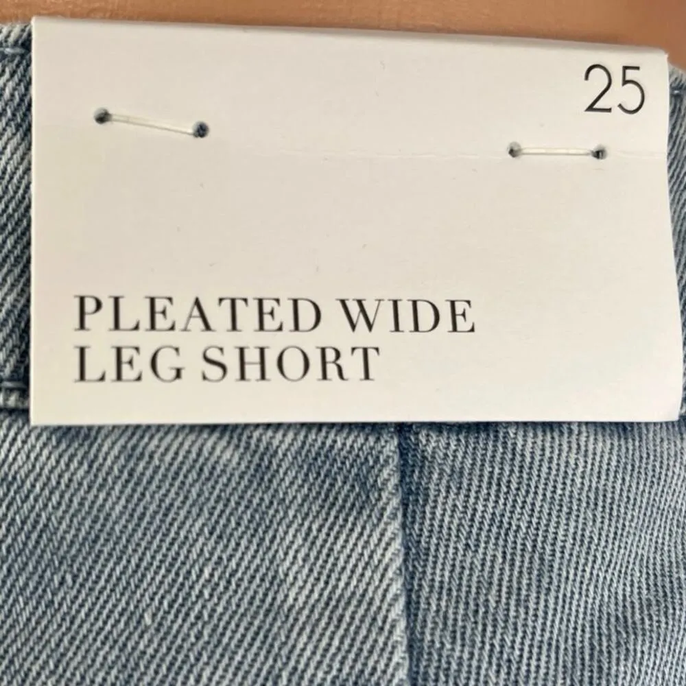 NEW WeWoreWhat Women's Blue Pleated Wide Leg High Waist Denim Shorts Size 25 - Image 4