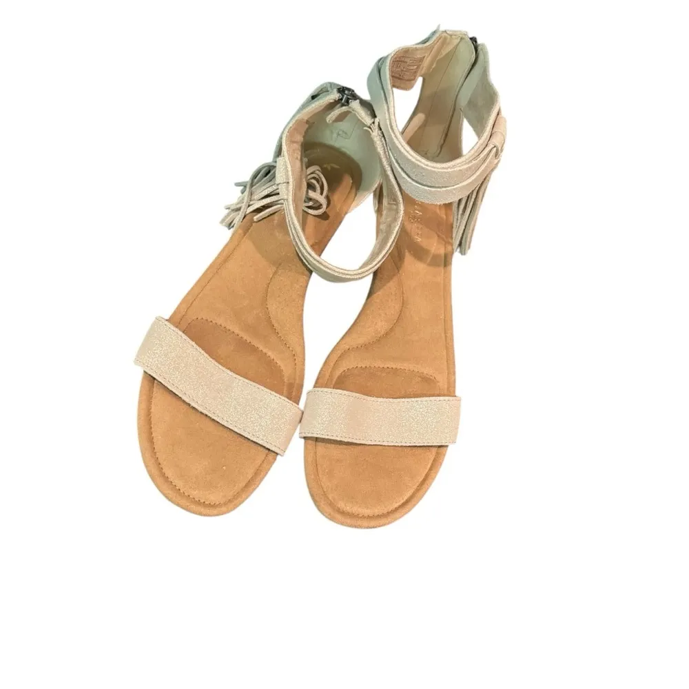 Koolaburra UGG Saige ankle strap open toe fringe tassel suede women’s 12 sandal - Image 9