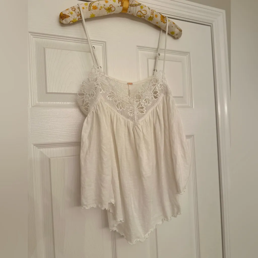 NEW Free People Kayla Tank Cami Boho Floral Lace Lettuce Hem Festival Ivory Sz L - Image 3