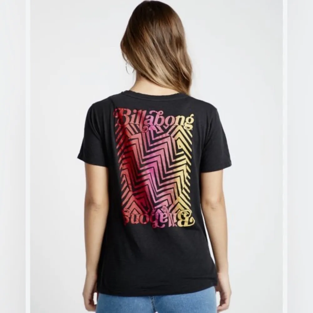 Billabong Women’s “She’s a Rainbow” Gray T-Shirt Beachy Skater Small - Image 3