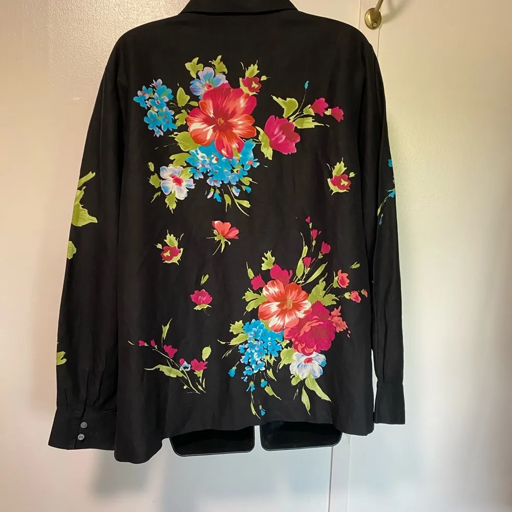 Laura Ashley  70%Silk 30% linen Floral Black Shirt for women’s - Image 3