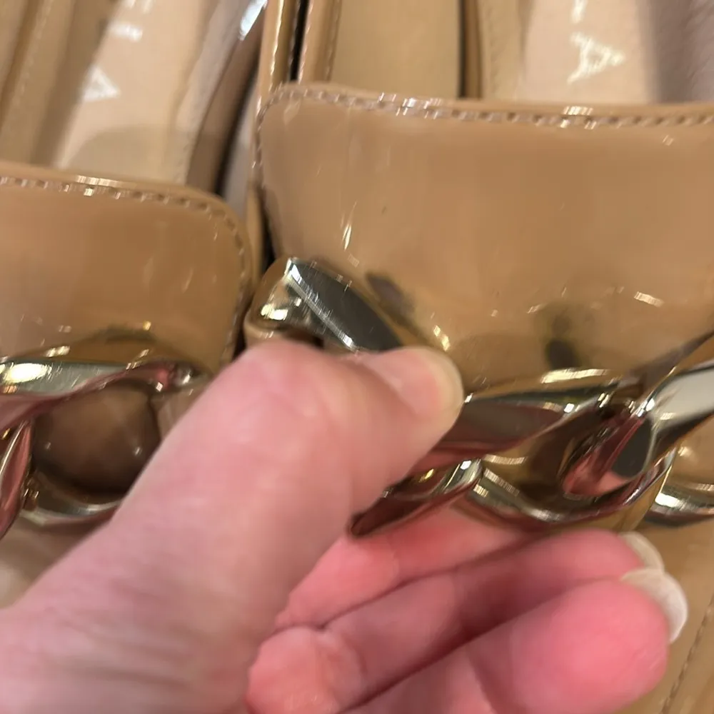 Carvela KURT GEIGER REBEL LOAFER BLUSH PATENT CHAIN size 36.5 US 6.5 Tan - Image 8