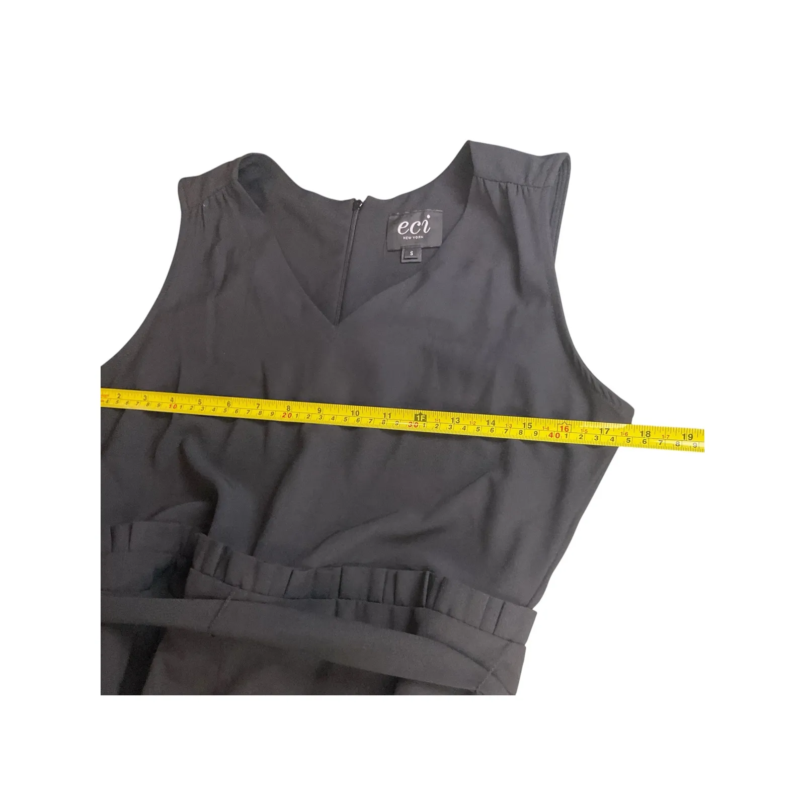 ECI New York Black Sleeveless V - Image 4