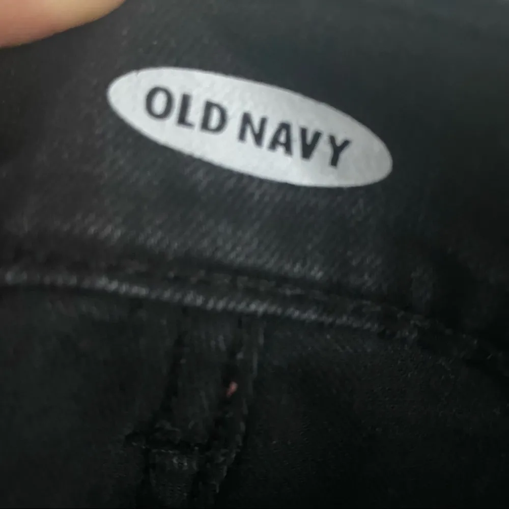 Old Navy black jean shorts size 12 - Image 3