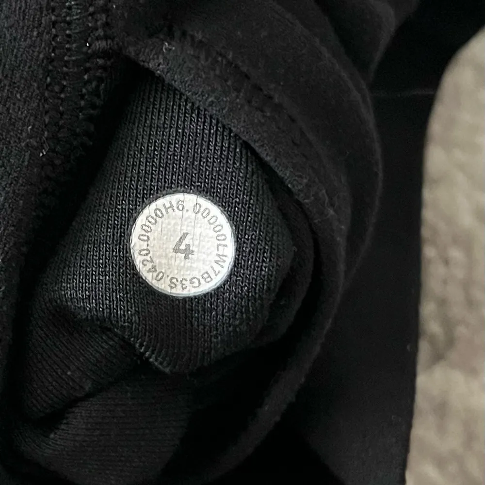 Lululemon  Align Short *6" - Image 3