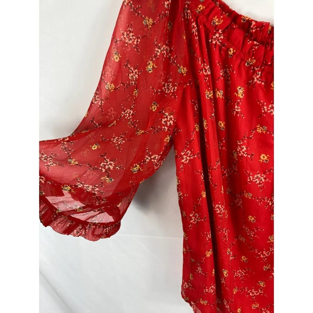 Vince Camuto Bouquet Refresh Top in Bright Lady Bug L - Image 6