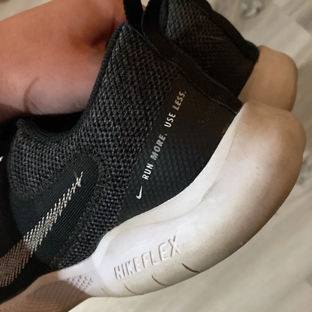 Nike Women’s  flex shoes size 8 - Image 5