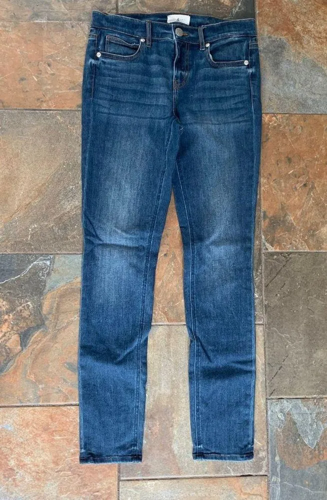 NWT Lou & Grey 'The Skinny' Jeans - Image 4