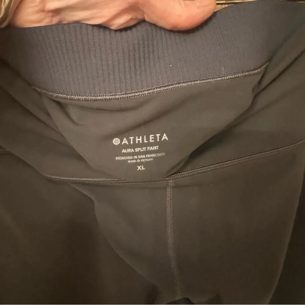Athleta aura leggings - Image 2