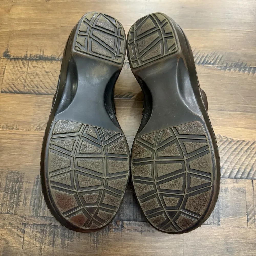 BASS 'Sheena' Women's Sz 9 M Brown Textured Nurse Clogs Shoes - Image 5