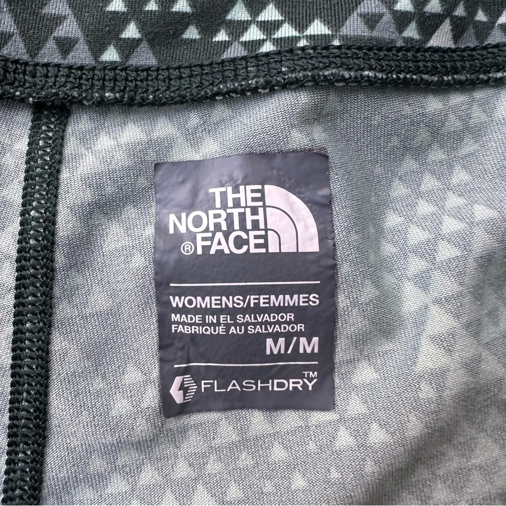 The North Face Green Diamond Print Capri Leggings Women's Size Medium - Image 4