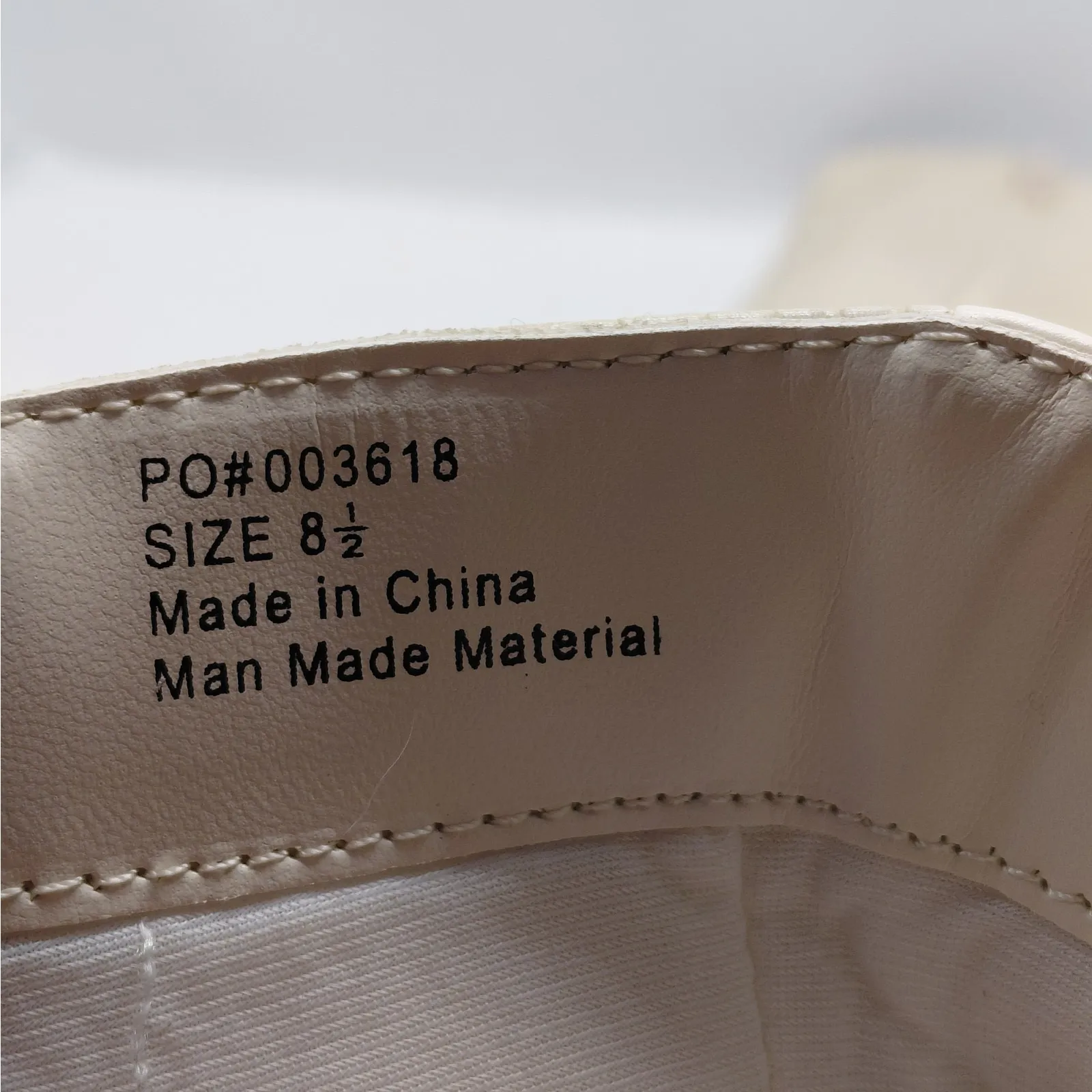 Journee Collection Womens 8.5 Ivory Vegan Leather Croc Chunky Block Heel Boots - Image 9