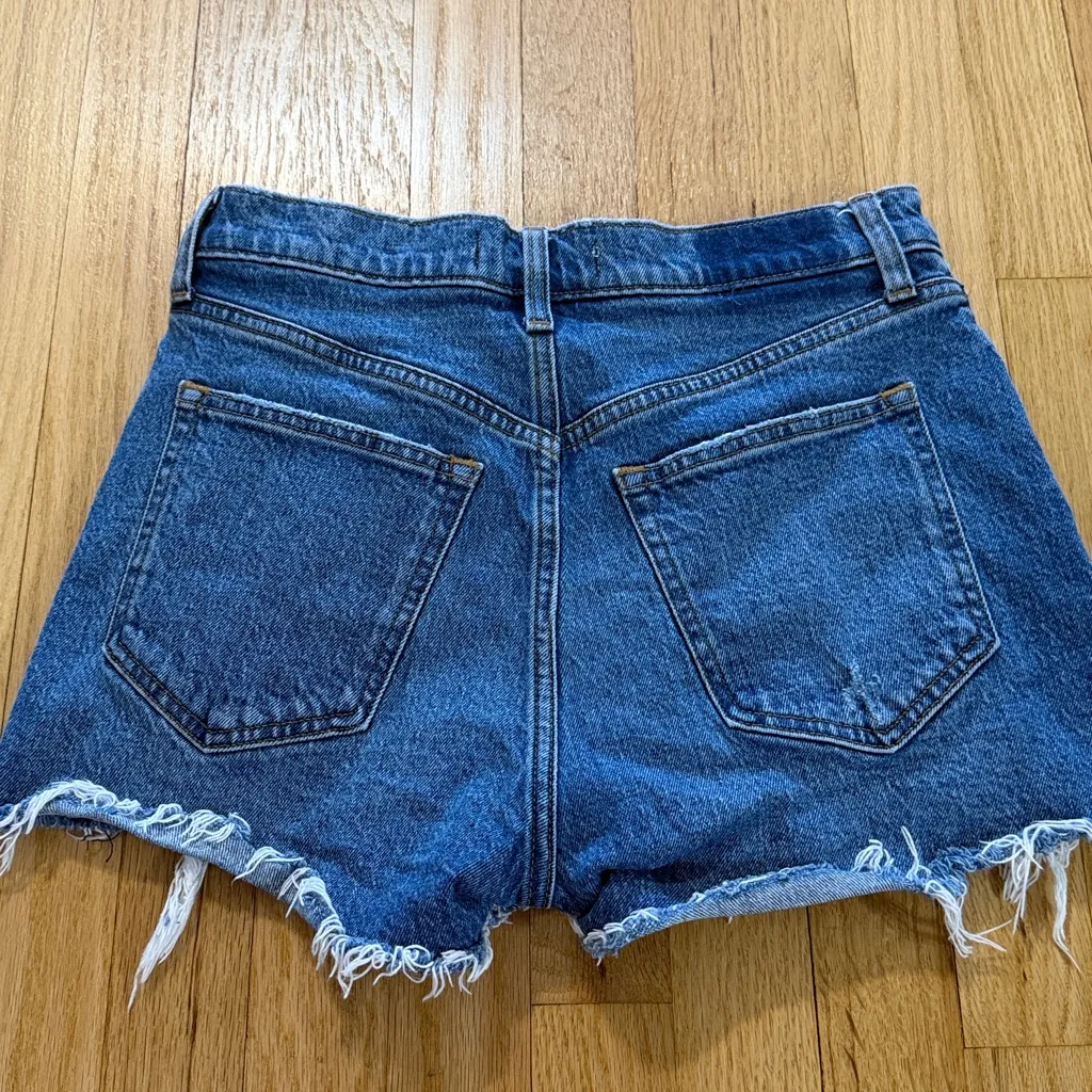 Abercrombie & Fitch Curve Love Distressed The Mom Short High Rise Sz 4/27 - Image 6