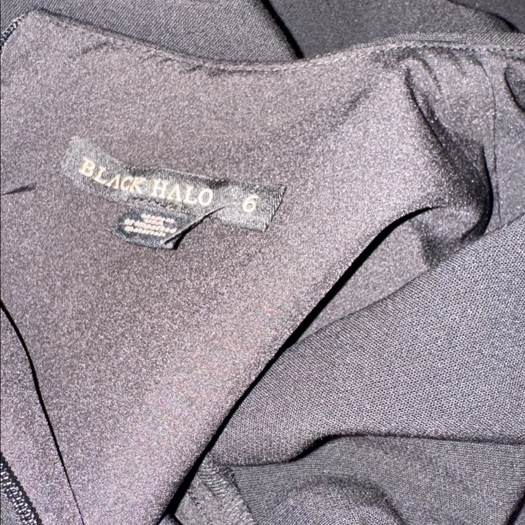 NWOT Black Halo Brooklyn bell sleeves Jumpsuit in Black Sz 6 - Image 4